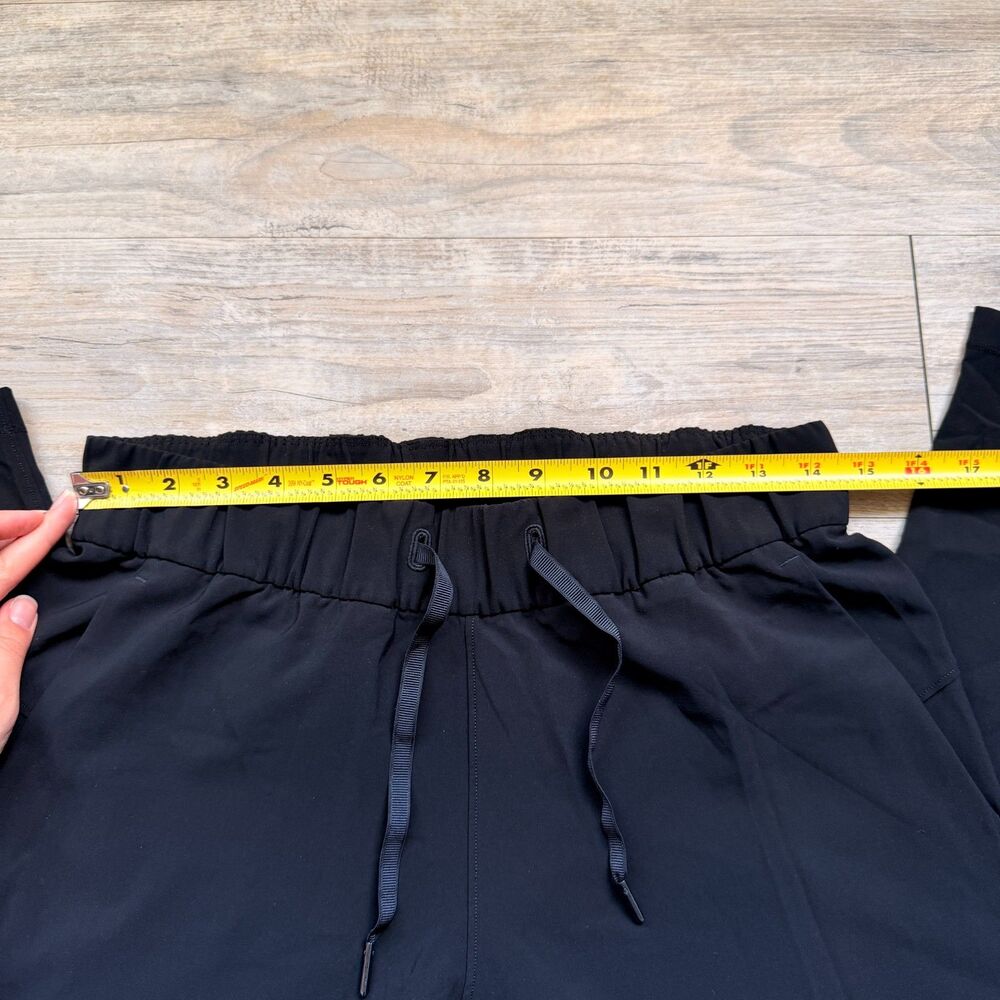 Lululemon On The Fly Pant Woven Black Size 8 26" Inseam Travel Career Athleisure - Picture 5 of 8